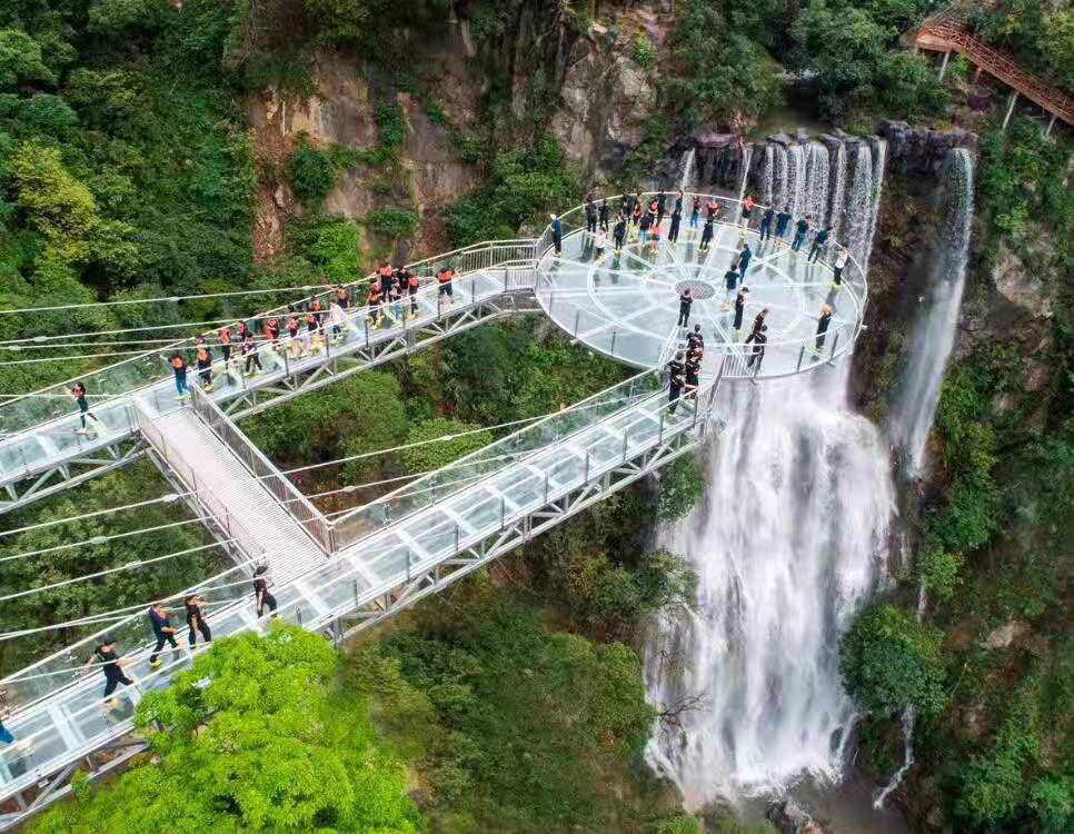 ASEMI traveled Qingyuan Gulong Gorge