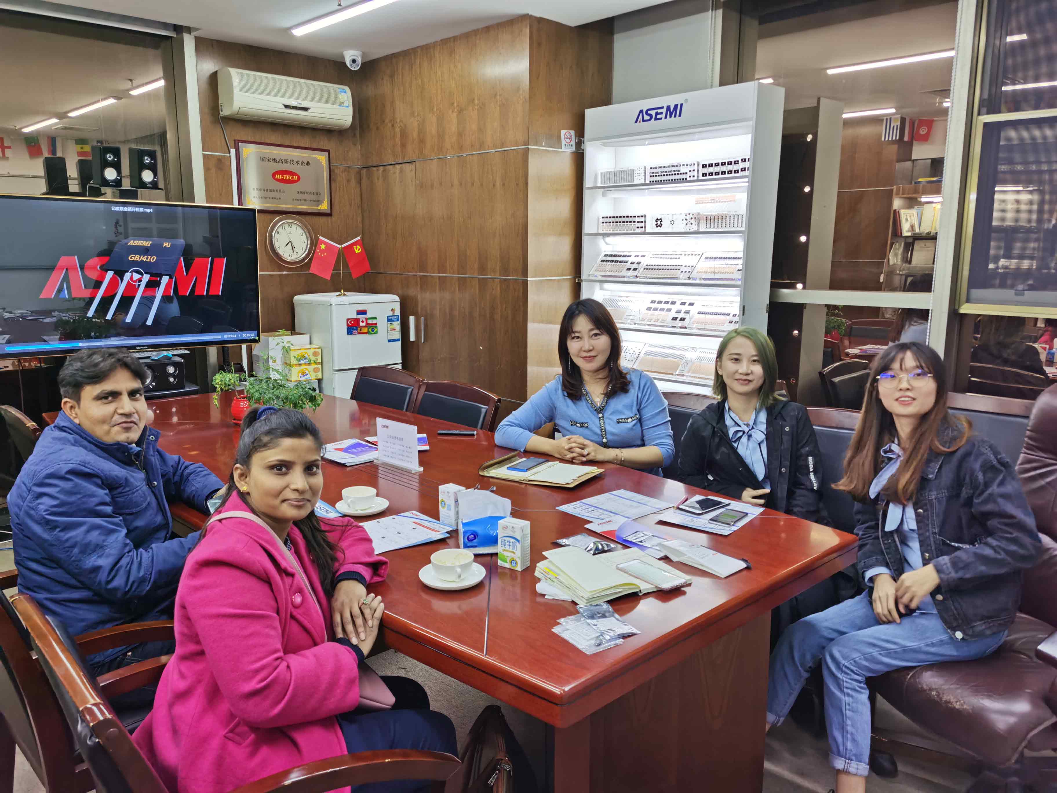 ASEMI's offline meeting with foreign customers