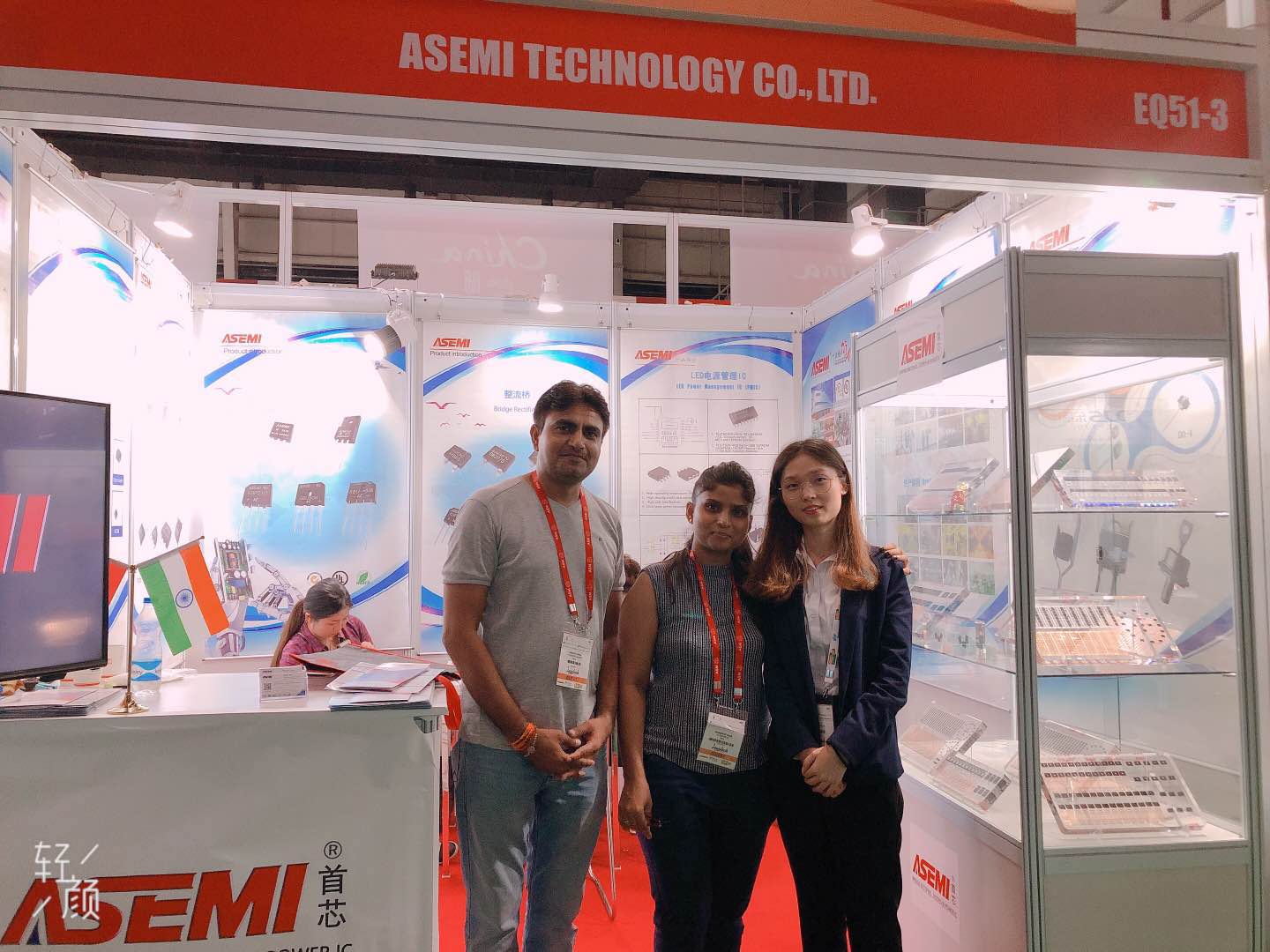 ASEMI's offline meeting with foreign customers 3